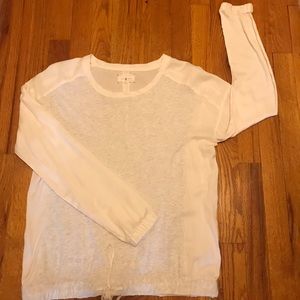 Long sleeve Lou & Grey top.